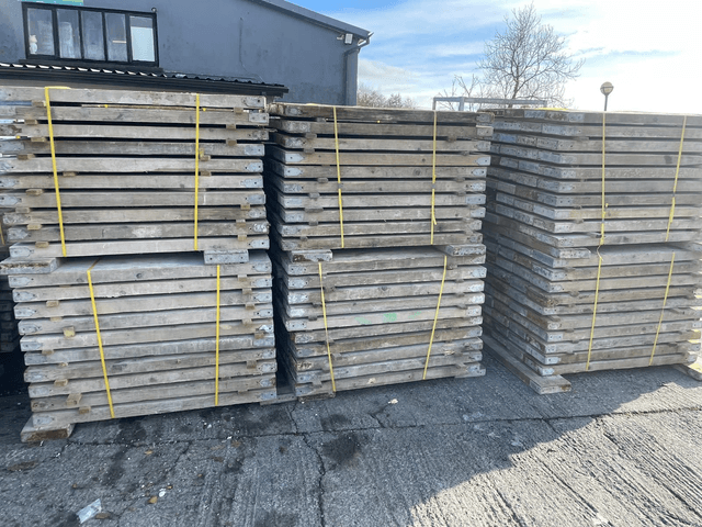 4FT Wooden Planks x 50 (Bale)