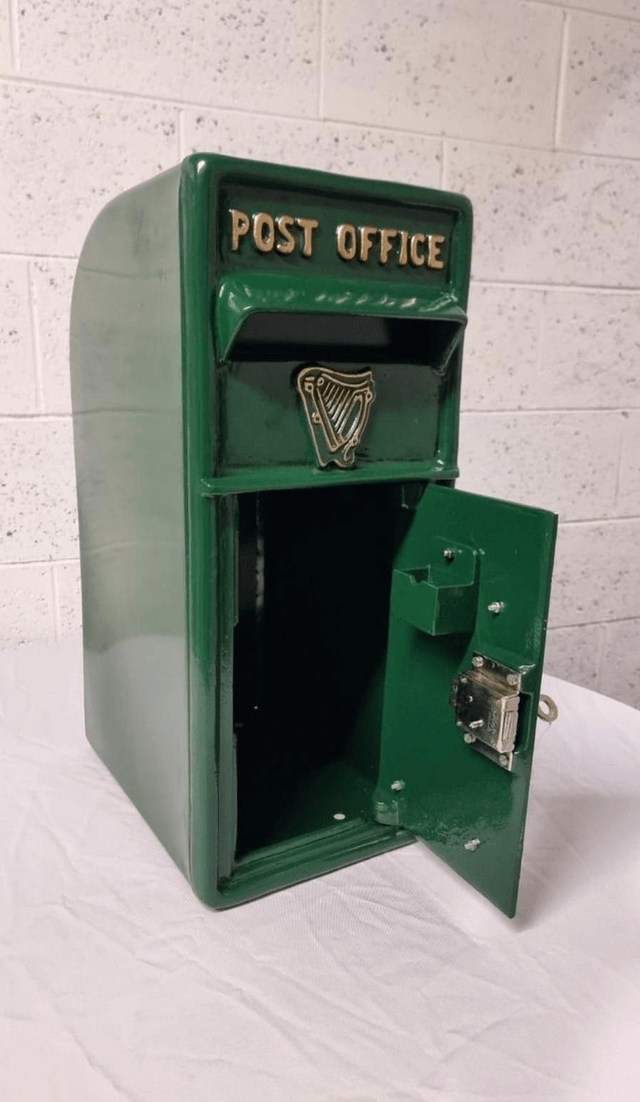 🍀Green Cast Iron Irish Post Box 🍀